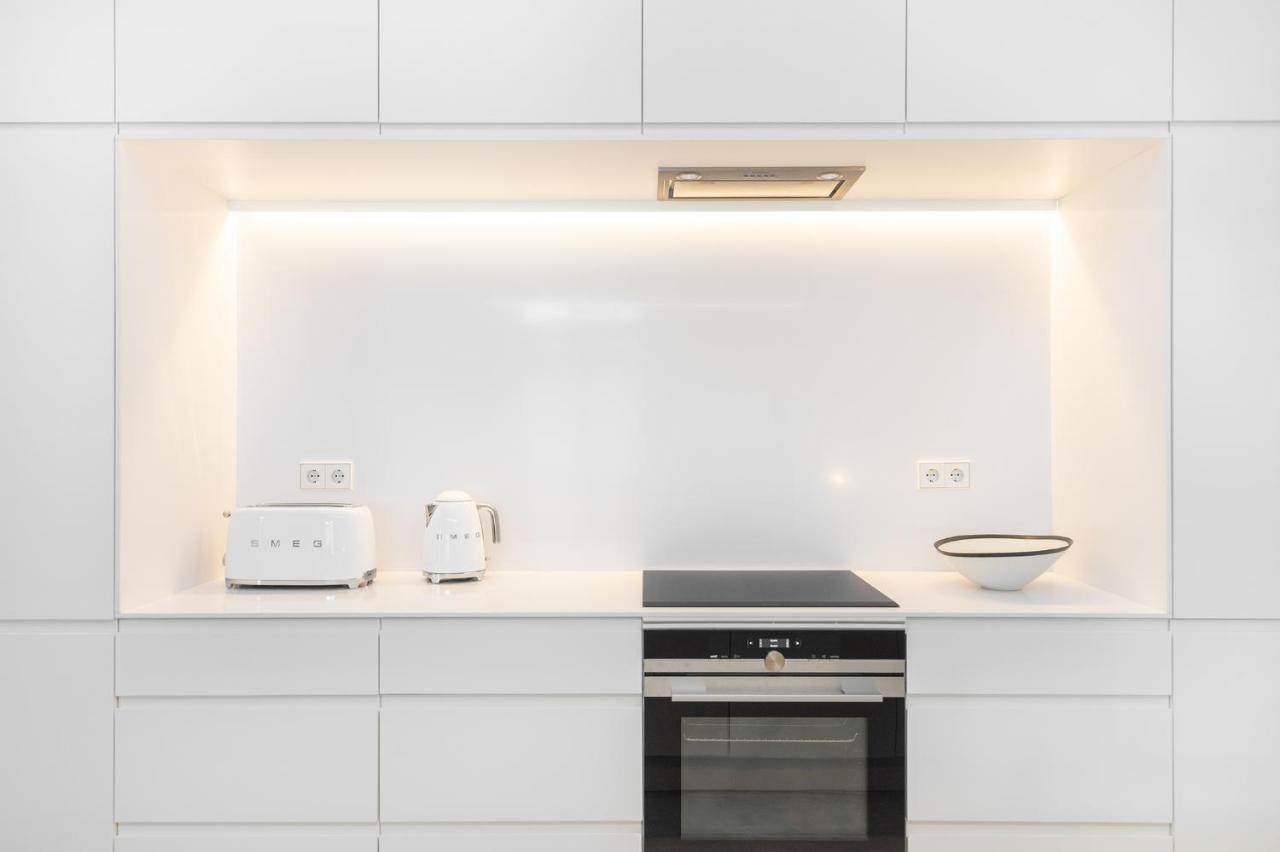 Whome | Av. Da Liberdade Deluxe Apartment W/ S-Pool, Gym & Parking ลิสบอน ภายนอก รูปภาพ